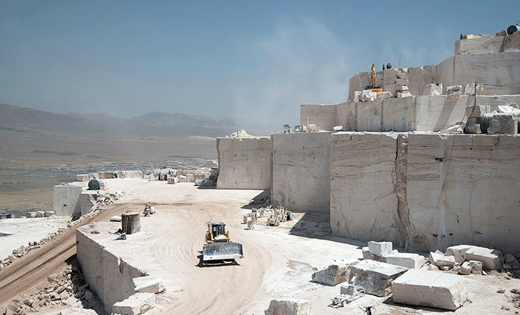 زنگ خطر تعطیلی معادن کرمانشاه به گوش میرسد