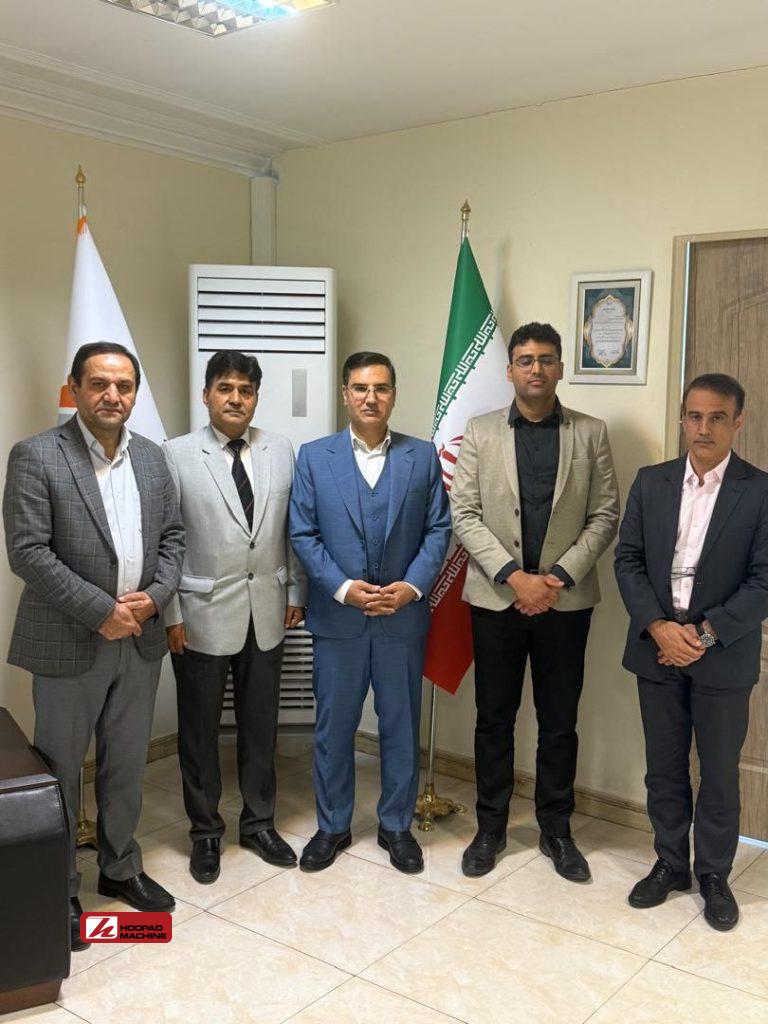 تأمین مواد اولیه و صادرات در دستور کار