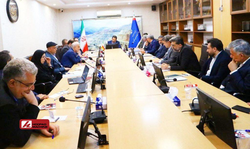 صنایع و اصناف برای پشتیبانی کامل از مردم و نیروهای نظامی آمادگی کامل دارند