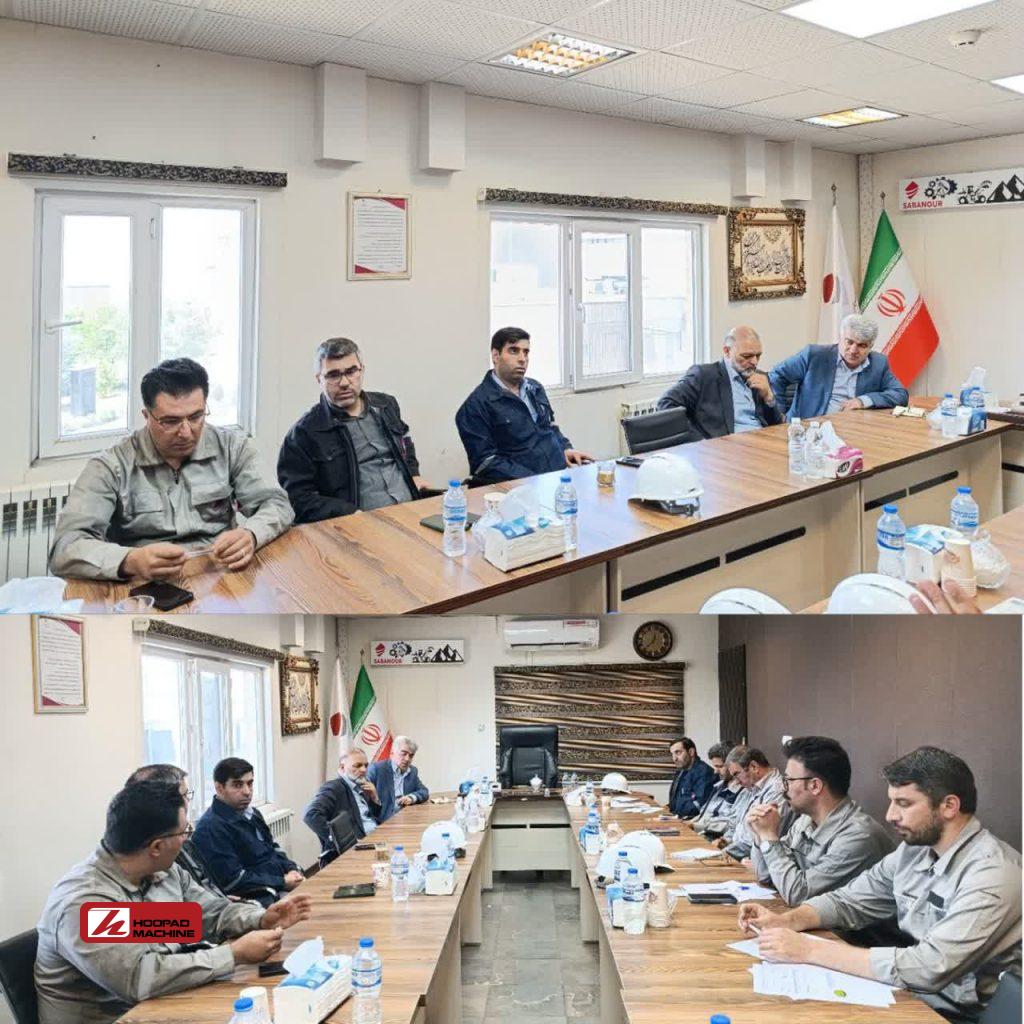 حضور پررنگ مدیرعامل صبانور در مجتمع‌های تولیدی و تشکیل جلسات در شرایط بحرانی کشور