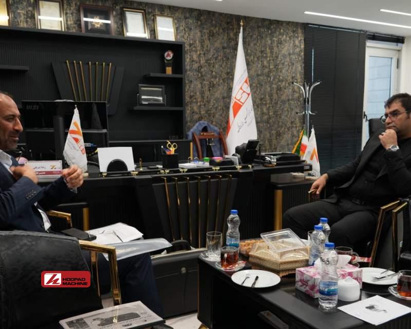 حضور فرماندار اندیمشک در شرکت فولاد زاگرس جهت رفع مشکلات اقتصادی این مجتمع