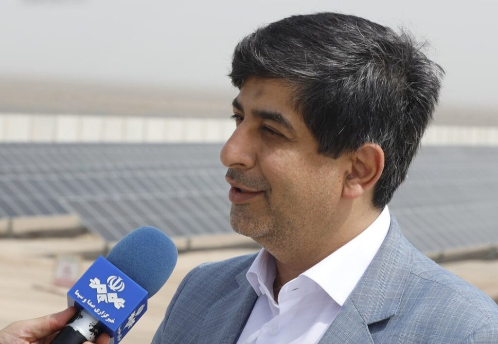 ۲۴۰ مگاوات برق خورشیدی فولاد مبارکه تا مهرماه وارد مدار می‌شود
