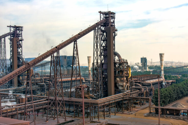 افزایش عمر تجهیزات احیا مستقیم در فولاد هرمزگان با نگهداری اصولی