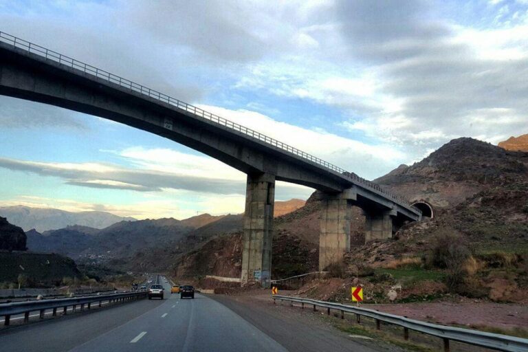 راه آهن قزوین رشت